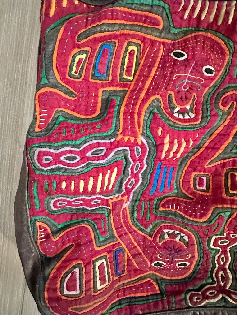 Guna Artisans Mola Textile Design Hobo Purse